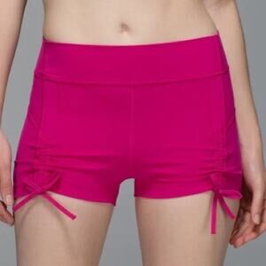 Lululemon Activewear Hot Hot Shorts Pink Size XS